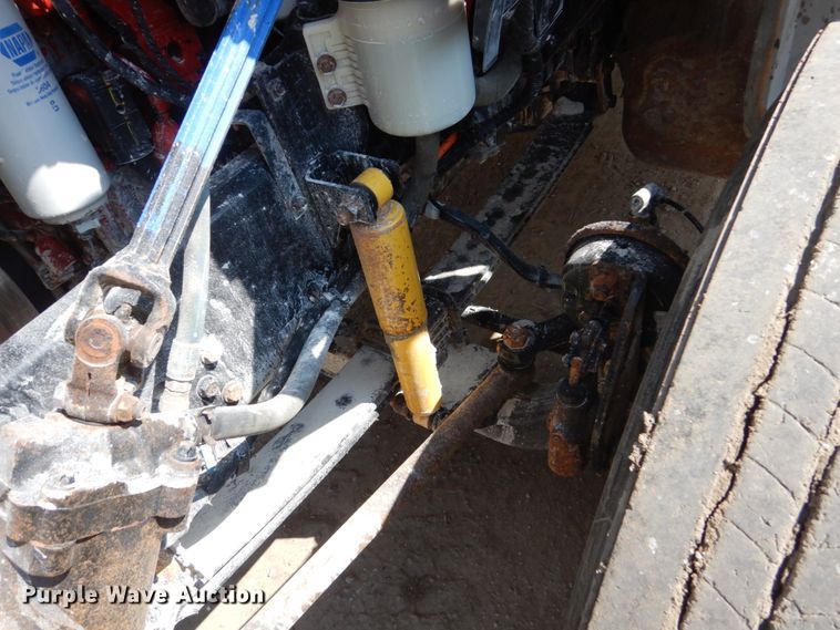 image for item FX9074 2011 Ford F750 Super Duty service truck with crane