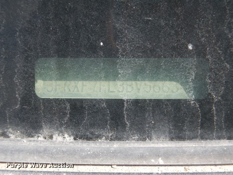 image for item FX9074 2011 Ford F750 Super Duty service truck with crane