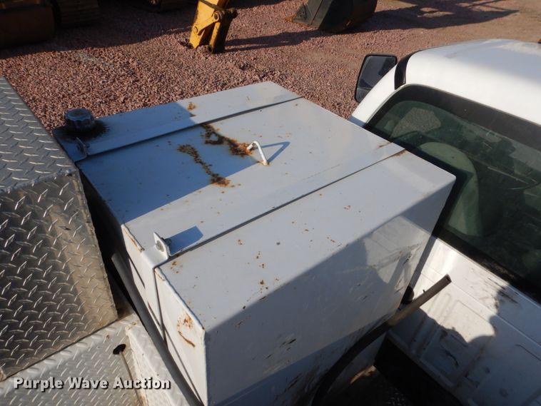 image for item FX9076 2013 Ford F650 Super Duty service truck with crane