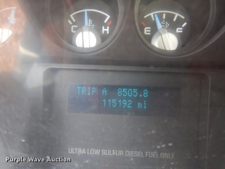 image for item FX9076 2013 Ford F650 Super Duty service truck with crane