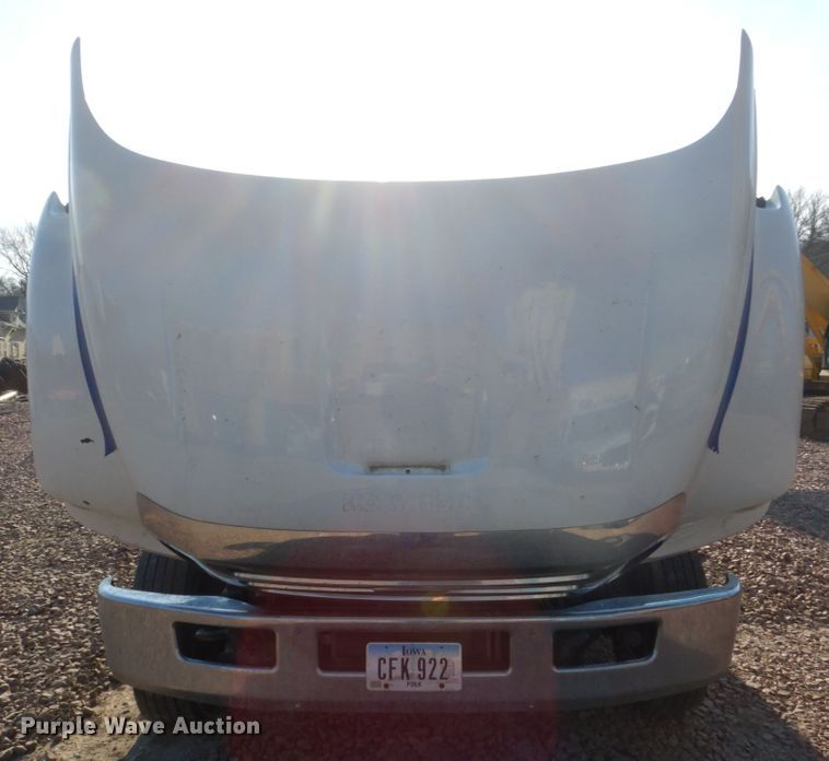 image for item FX9076 2013 Ford F650 Super Duty service truck with crane