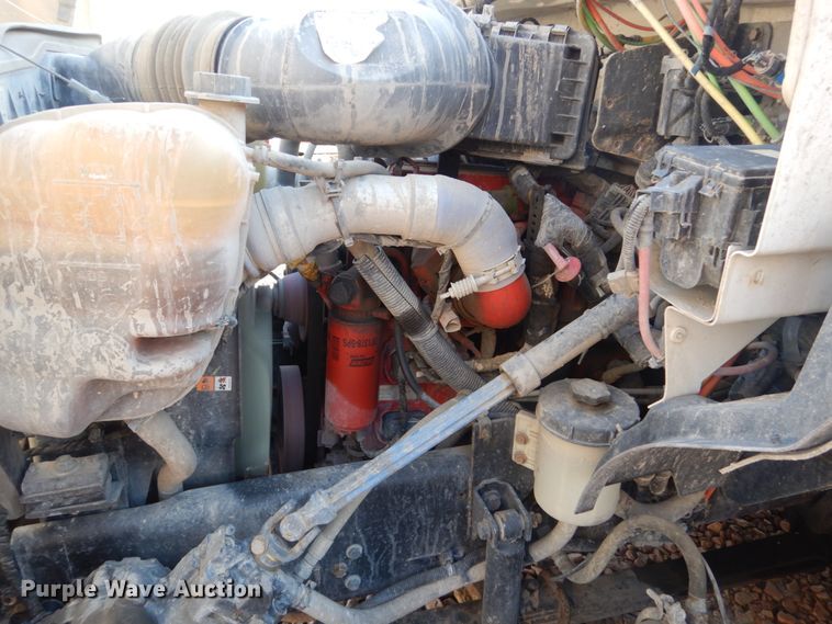 image for item FX9076 2013 Ford F650 Super Duty service truck with crane