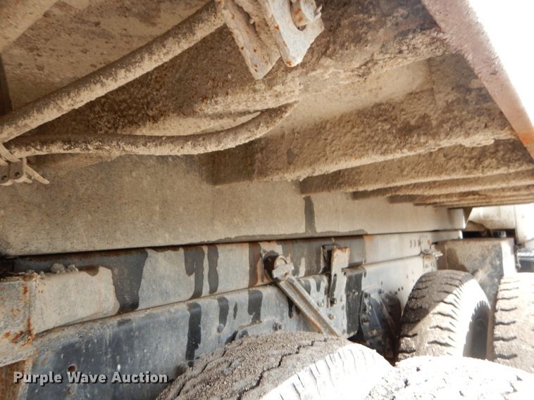 image for item GB9829 1991 GMC TopKick dump truck