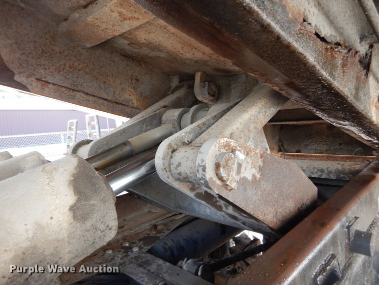 image for item GB9829 1991 GMC TopKick dump truck