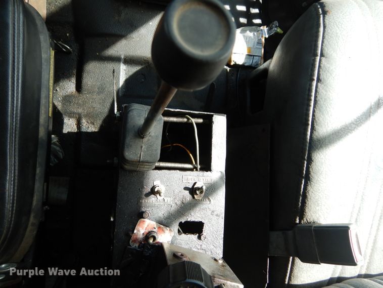 image for item GB9829 1991 GMC TopKick dump truck