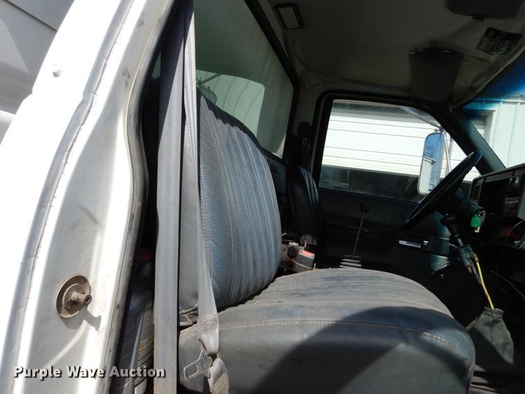 image for item GB9829 1991 GMC TopKick dump truck