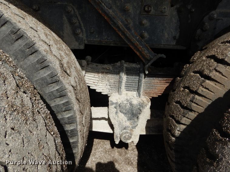 image for item GB9829 1991 GMC TopKick dump truck