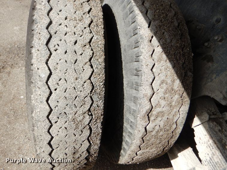 image for item GB9829 1991 GMC TopKick dump truck