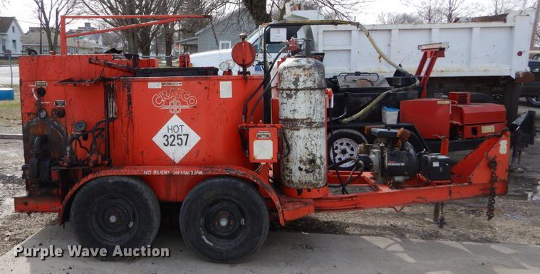 image for item GB9832 1995 Crafco EZ Pour 200 melter/applicator