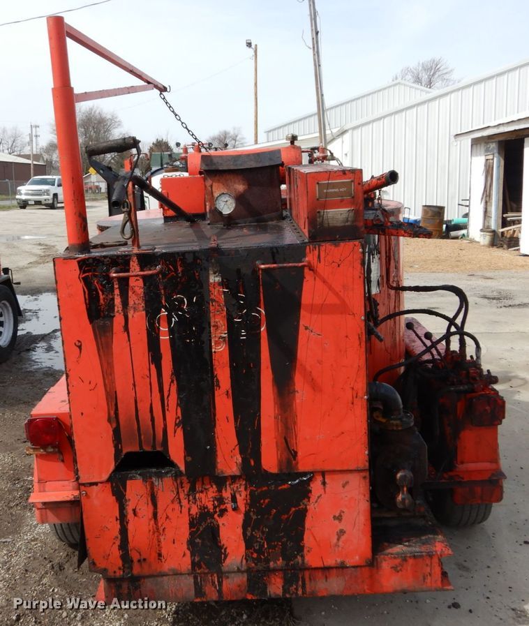 image for item GB9832 1995 Crafco EZ Pour 200 melter/applicator