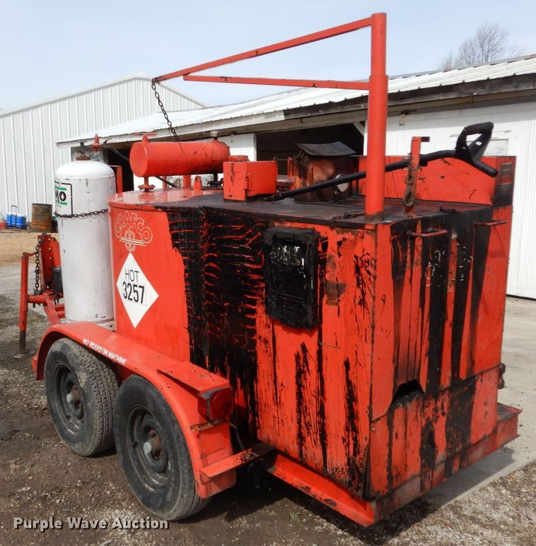 image for item GB9832 1995 Crafco EZ Pour 200 melter/applicator