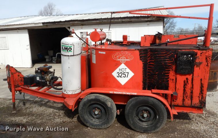 image for item GB9832 1995 Crafco EZ Pour 200 melter/applicator