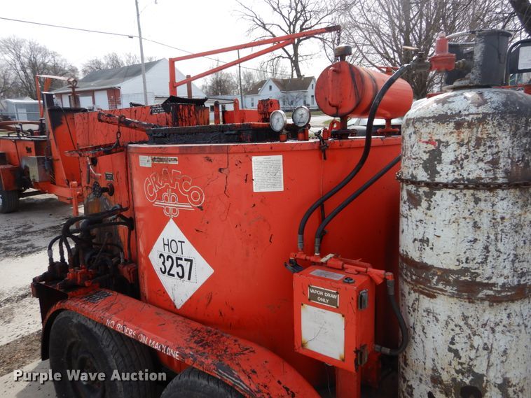 image for item GB9832 1995 Crafco EZ Pour 200 melter/applicator