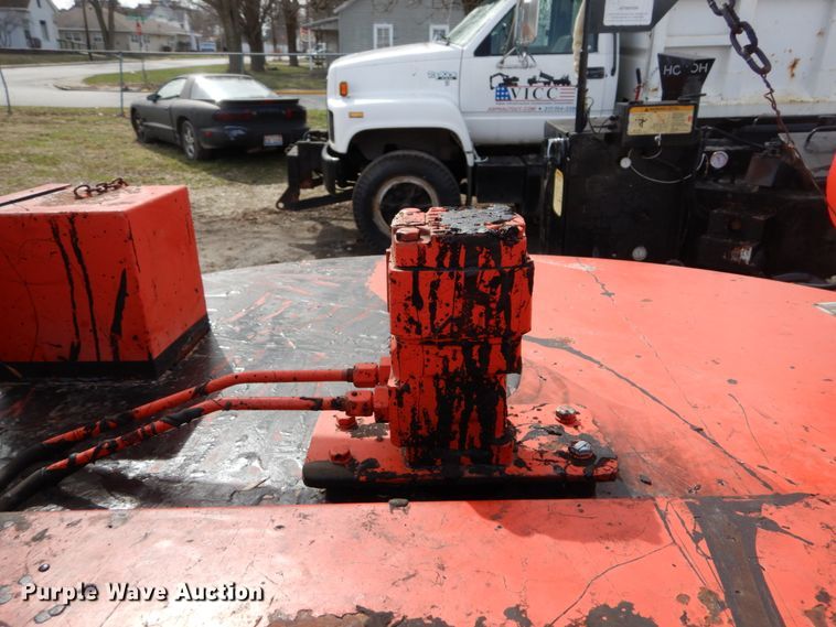 image for item GB9832 1995 Crafco EZ Pour 200 melter/applicator