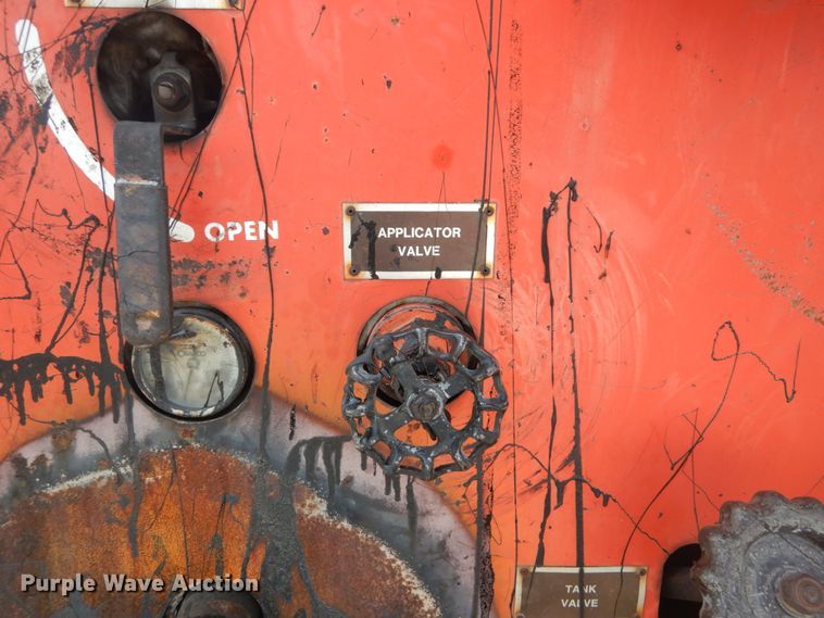 image for item GB9832 1995 Crafco EZ Pour 200 melter/applicator