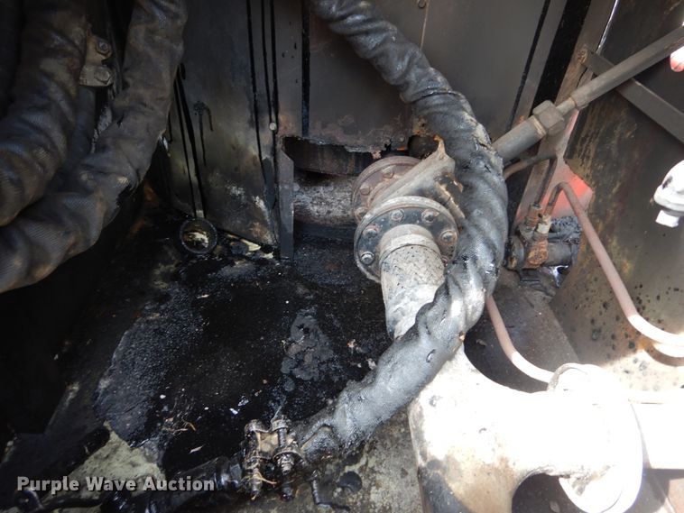 image for item GB9832 1995 Crafco EZ Pour 200 melter/applicator