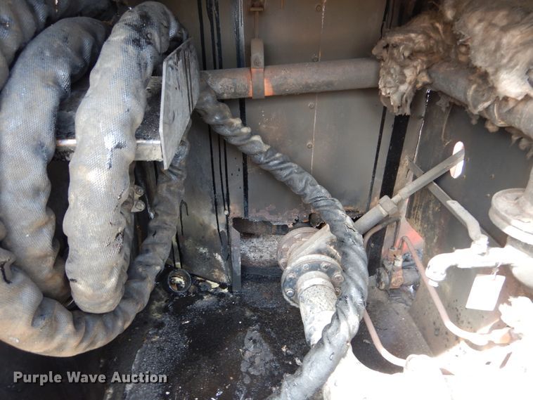 image for item GB9832 1995 Crafco EZ Pour 200 melter/applicator