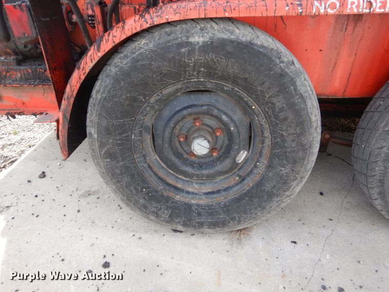 image for item GB9832 1995 Crafco EZ Pour 200 melter/applicator