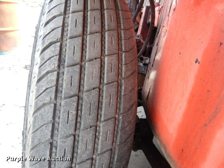 image for item GB9832 1995 Crafco EZ Pour 200 melter/applicator