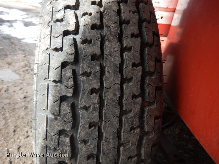 image for item GB9832 1995 Crafco EZ Pour 200 melter/applicator