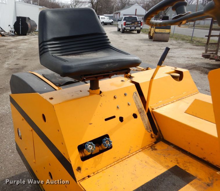 image for item GB9834 Rosco Vibrastatic III double drum roller