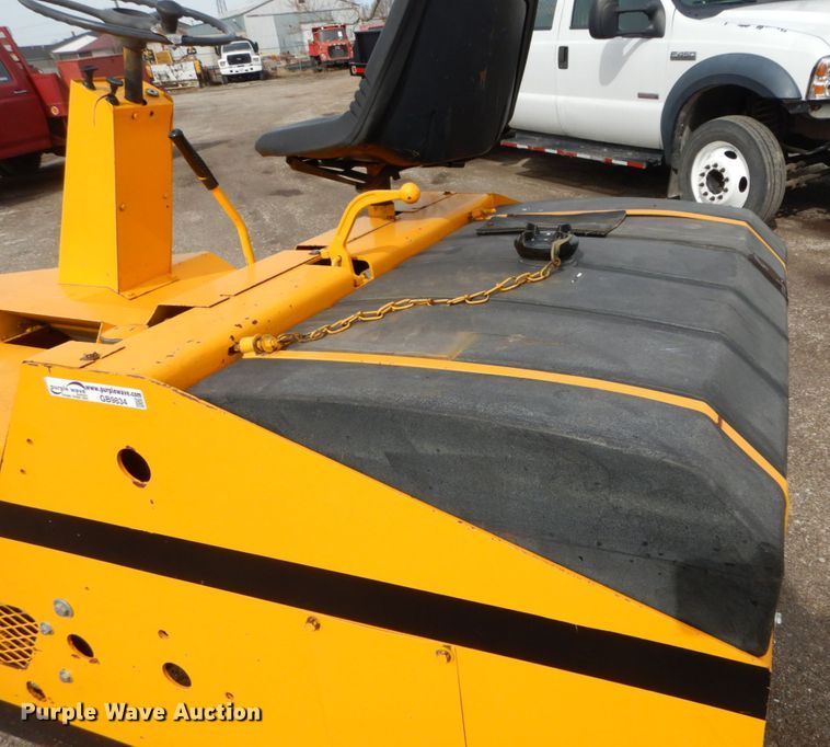 image for item GB9834 Rosco Vibrastatic III double drum roller