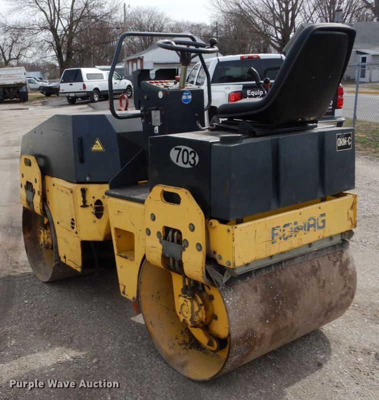 image for item GB9835 2004 Bomag BW100AD-3 double drum roller