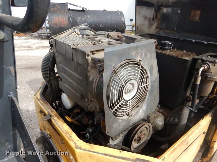 image for item GB9835 2004 Bomag BW100AD-3 double drum roller