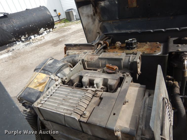 image for item GB9835 2004 Bomag BW100AD-3 double drum roller