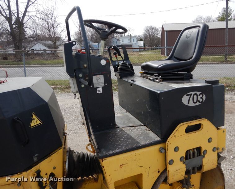 image for item GB9835 2004 Bomag BW100AD-3 double drum roller