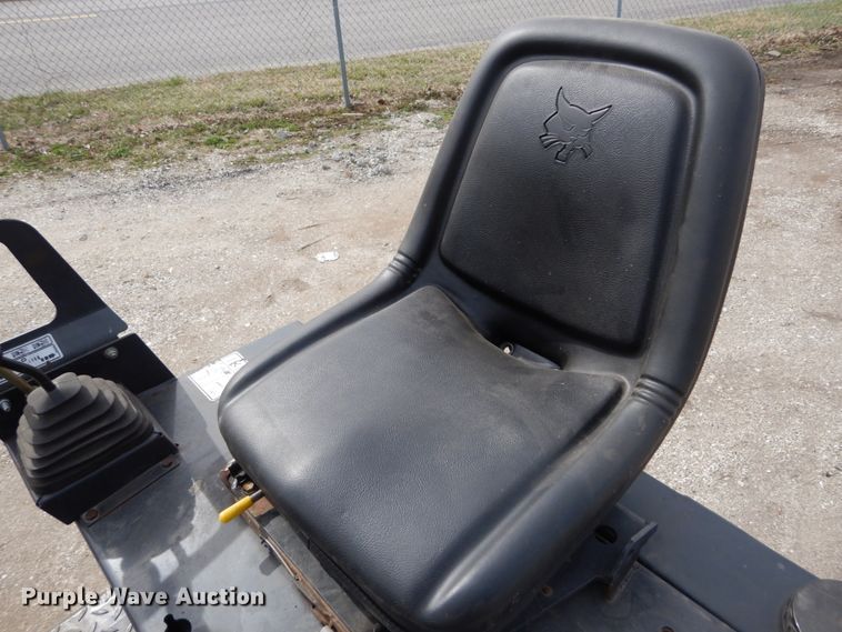 image for item GB9835 2004 Bomag BW100AD-3 double drum roller