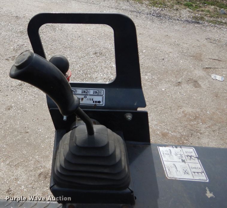 image for item GB9835 2004 Bomag BW100AD-3 double drum roller