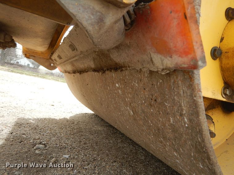 image for item GB9835 2004 Bomag BW100AD-3 double drum roller