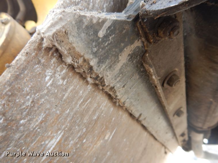 image for item GB9835 2004 Bomag BW100AD-3 double drum roller