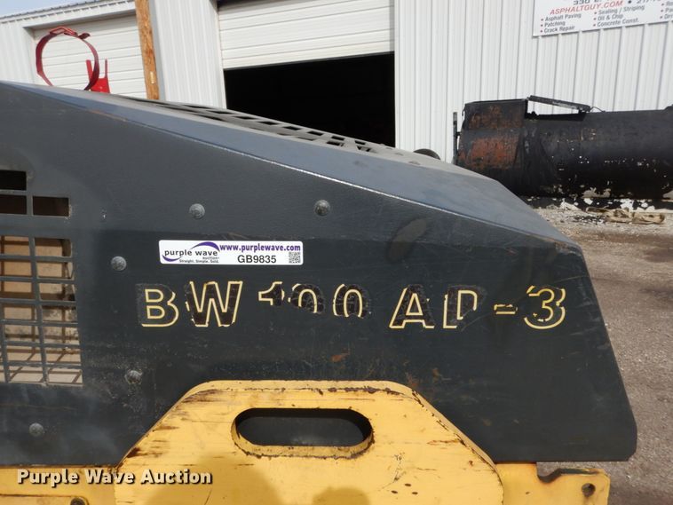 image for item GB9835 2004 Bomag BW100AD-3 double drum roller