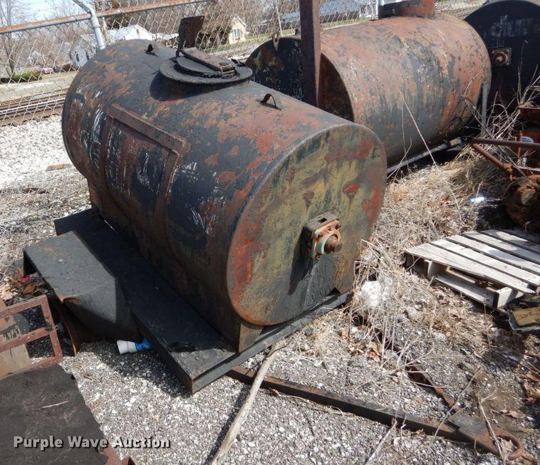 image for item GB9836 (2) asphalt tank trailers