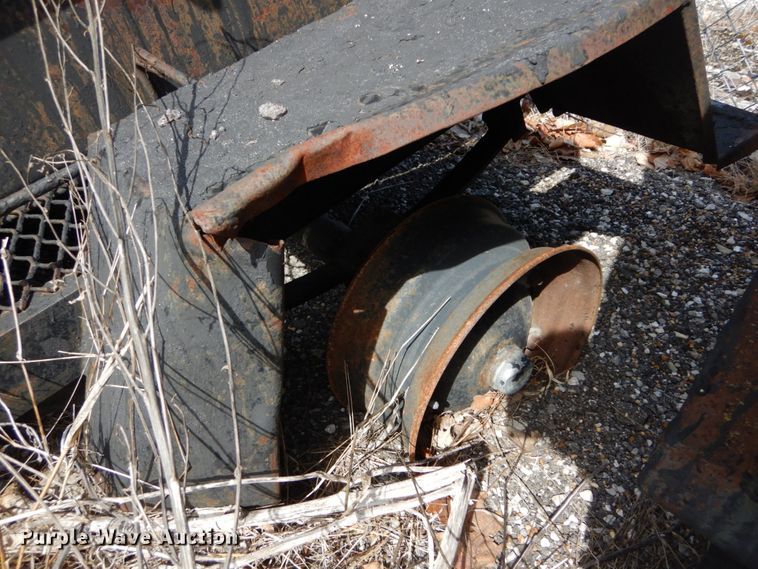 image for item GB9836 (2) asphalt tank trailers