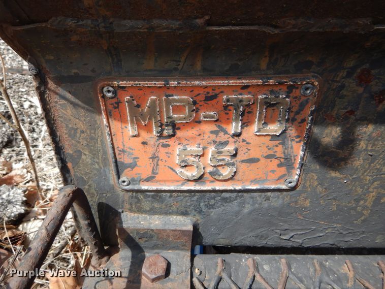 image for item GB9836 (2) asphalt tank trailers