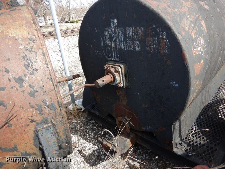 image for item GB9836 (2) asphalt tank trailers