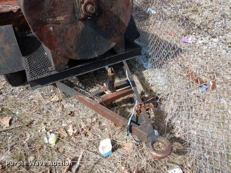 image for item GB9836 (2) asphalt tank trailers