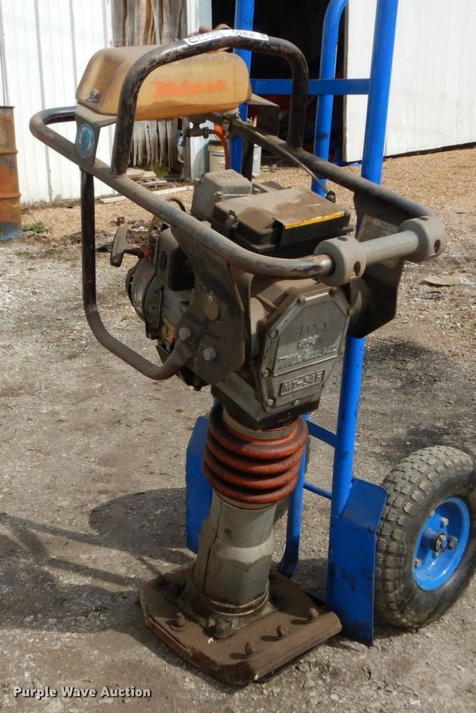 image for item GB9838 Mikasa MT-54F plate compactor