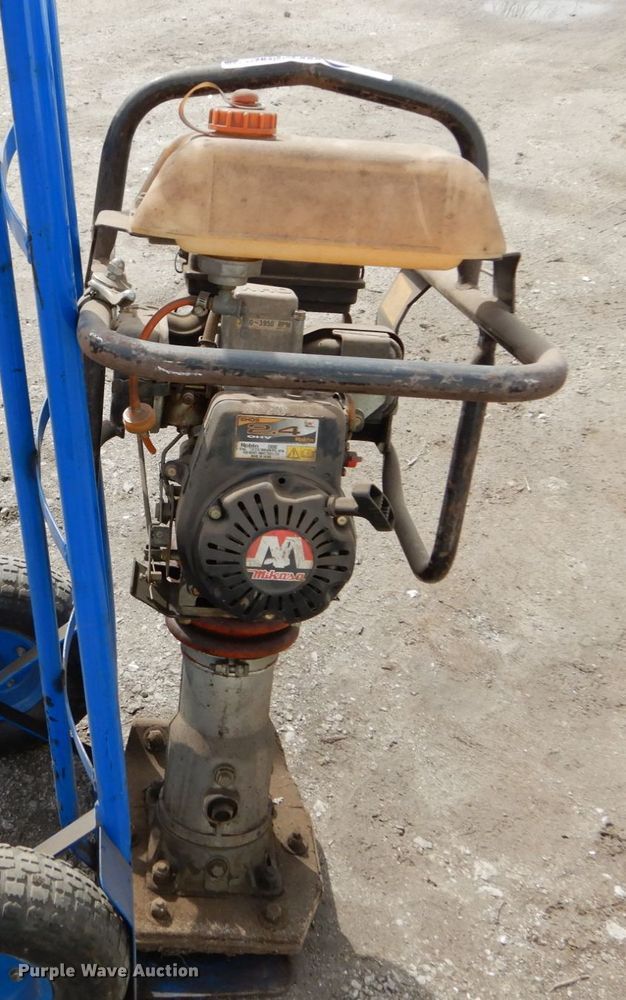 image for item GB9838 Mikasa MT-54F plate compactor