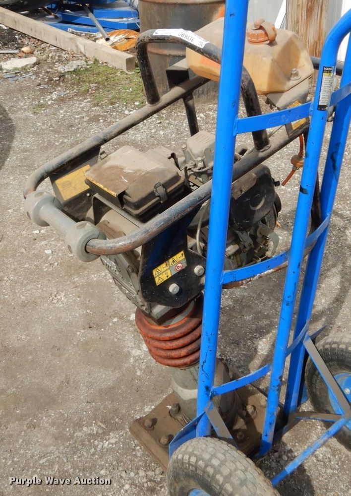 image for item GB9838 Mikasa MT-54F plate compactor