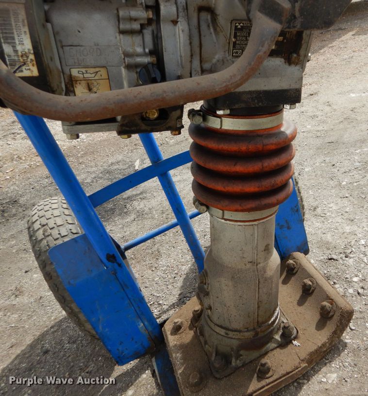 image for item GB9838 Mikasa MT-54F plate compactor