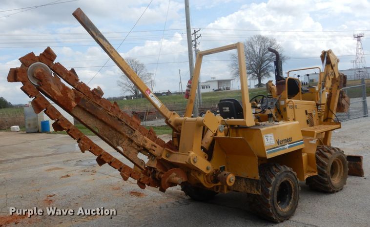 image for item GB9860 2001 Vermeer V5800 trencher