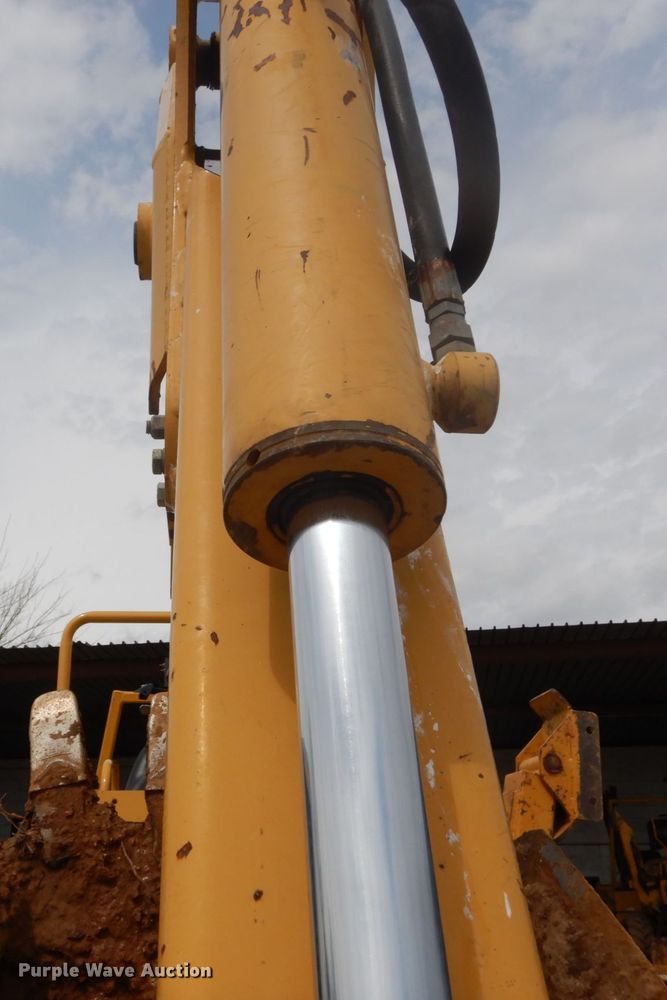 image for item GB9860 2001 Vermeer V5800 trencher