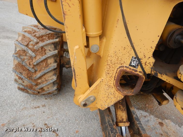 image for item GB9860 2001 Vermeer V5800 trencher