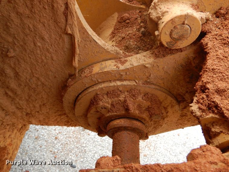 image for item GB9860 2001 Vermeer V5800 trencher