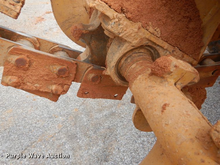 image for item GB9860 2001 Vermeer V5800 trencher