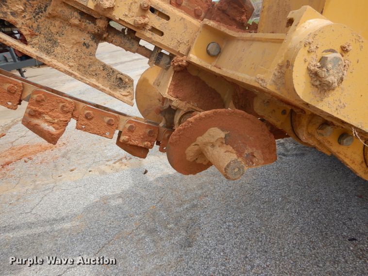 image for item GB9860 2001 Vermeer V5800 trencher